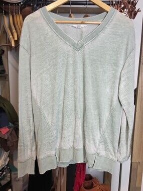 Light Mint V-Neck Women's Sweater